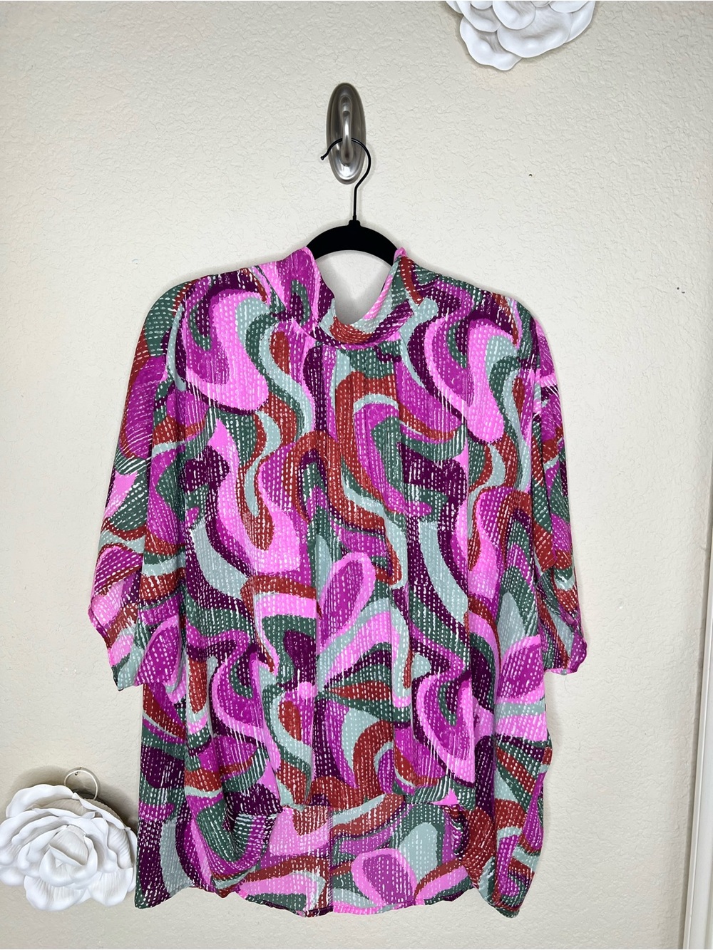 NTM: Adrienne 3X Enchanted Forest Abstract Tie Neck Bubble Hem Blouse NWT
